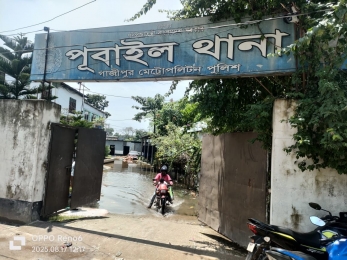 গাজীপুরে থানায় হাটু পানি, বিপাকে সেবাপ্রার্থীরা