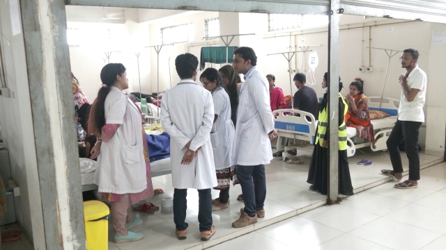 পদোন্নতি বঞ্চনার হতাশায় ৮ হাজার চিকিৎসক-শিক্ষক