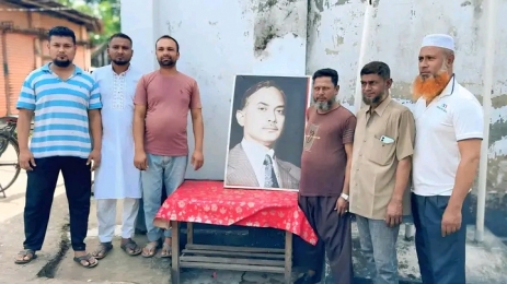হিলিতে নানা কর্মসূচিতে স্বেচ্ছাসেবক দলের ৪৫তম প্রতিষ্ঠাবার্ষিকী উদযাপন