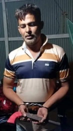 কুমিল্লা নাঙ্গলকোটের শীর্ষ সন্ত্রাসী খোকা সেনাবাহিনীর হাতে আটক।