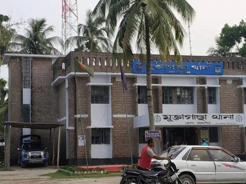 মুক্তাগাছায় দুর্ধর্ষ ডাকাতি, ককটেল বিস্ফোরণে এলাকায় আতঙ্ক