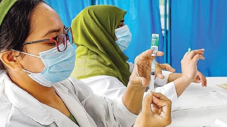 বাংলাদেশ থেকে সরকারিভাবে লাখ টাকা বেতনে নার্স নেবে কুয়েত