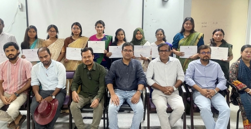 ঢাবি চিত্রকলা কর্মশালার অভিজ্ঞতা উপস্থাপন করল খুবি শিক্ষার্থীরা