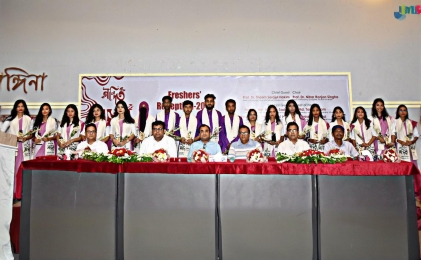 খুবিতে প্রিন্টমেকিং ডিসিপ্লিনের নবীনবরণ অনুষ্ঠিত