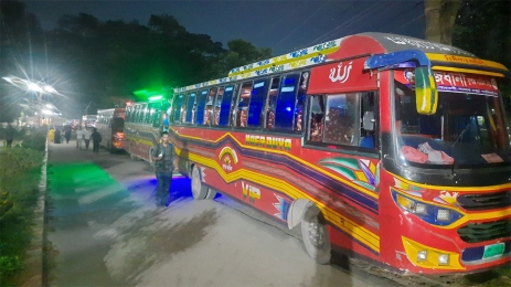 জাবি ছাত্রীকে ধাক্কার ঘটনায় রাজধানী পরিবহনের ২৮ বাস আটক