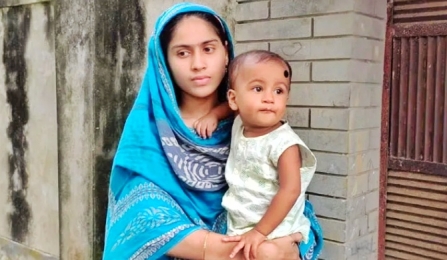 এক বছরের অয়ন: সাত লাখ টাকার অপারেশনে জীবন বাঁচানো সম্ভব