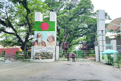 স্থলপথে নিষেধাজ্ঞার পরও ভারতে বাড়ছে রপ্তানি আয়