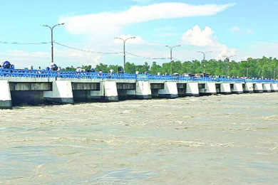 বিপৎসীমার ওপরে তিস্তা, বন্যার শঙ্কা