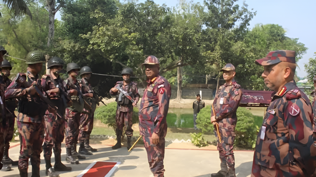 লালমনিরহাটে ঘাস কাটতে গিয়ে যুবককে ধরে নিলো বিএসএফ