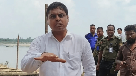 সাংবাদিকদের সন্ত্রাসী বললেন নির্বাহী ম্যাজিস্ট্রেট!