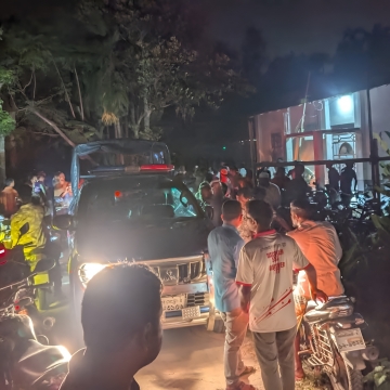 লালমনিরহাটে পারিবারিক কলহে একই রশিতে স্বামী ও অন্তঃসত্ত্বা স্ত্রীর আত্মহত্যা