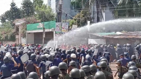 আশুলিয়ায় নাসা গ্রুপের শ্রমিকদের বিক্ষোভ
