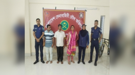 পাসপোর্ট অফিসে যৌথবাহিনীর অভিযান, আটক ৩