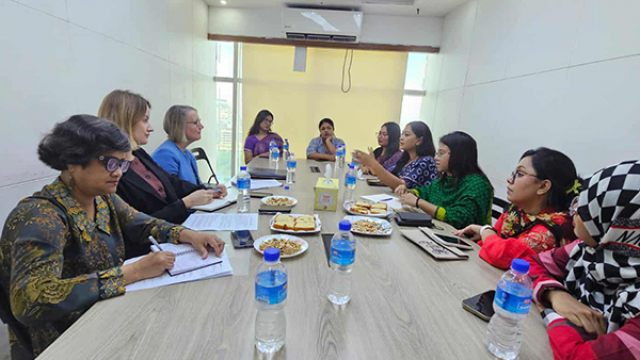 ব্রিটিশ হাইকমিশনারকে রাজনীতির সুযোগ ও চ্যালেঞ্জের কথা জানালেন এনসিপি 