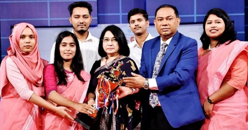 ঢালাওভাবে ব্যবসায়ীদের ব্যাংক হিসাব জব্দ রাখা ঠিক নয়