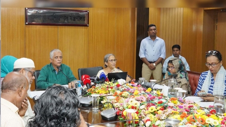 ইলিশের দাম বাড়ার কারণ জানালেন মৎস্য উপদেষ্টা