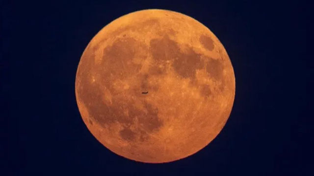 অক্টোবরে আকাশে দেখা মিলবে সুপারমুন  