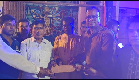 বিভিন্ন পুজা মন্ডপ পরিদর্শন, আর্থিক সহায়তা ও সার্বিক খোঁজ খবর নেন ড.এস. এ. অপু।
