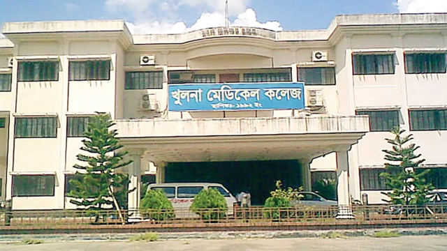 অনুমতি ছাড়া খুলনা মেডিকেলে সংবাদ সংগ্রহে, পরিচালকের নিষেধাজ্ঞা