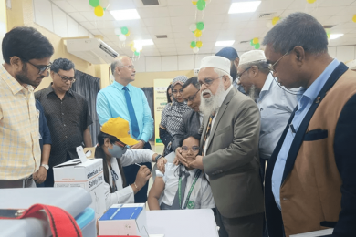 প্রাক-প্রাথমিক থেকে নবম শ্রেণির শিক্ষার্থীরা নিজ বিদ্যালয়ে টিকা পাবে