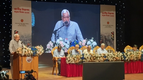 এখন থেকে ৬০ ঘণ্টার প্রশিক্ষণ ছাড়া, কেউ ড্রাইভিং লাইসেন্স পাবেনা   