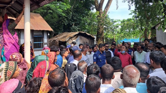 শরীয়তপুরে পুকুরে মাছ ধরার সময়, বিদ্যুৎস্পৃষ্ট হয়ে দুই ব্যক্তির মৃত্যু  