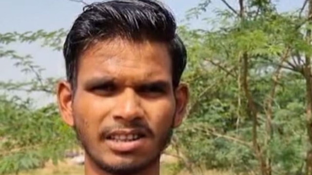 এবার মানুষের কামড়ে সাপের মৃত্যু ! 