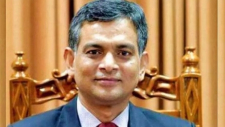 চাকরির বয়স ১০ মাস বাকি থাকতেই, 'পদত্যাগ' ট্যারিফ কমিশন চেয়ারম্যানের    