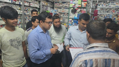 ৫ ফার্মেসিকে ভ্রাম্যমাণ আদালতের জরিমানা