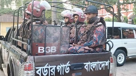 পরিস্থিতি স্বাভাবিক রাখতে ঢাকাসহ ৪ জেলায় বিজিবি মোতায়েন 