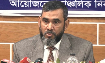 নির্বাচনে পেশিশক্তি দেখালেই ক্ষতিগ্রস্ত হবেন : ইসি সানাউল্লাহ 