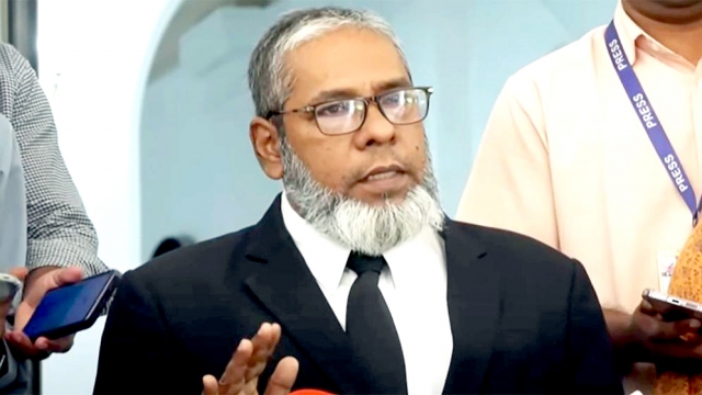  আসামিদের ফাঁসির রায়ে আমি কষ্ট পেয়েছি : হাসিনার আইনজীবী  