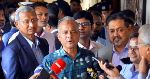 সাংবাদিককে ডিবি পুলিশ তুলে নেওয়া বিষয়ে, যা বললেন স্বরাষ্ট্র উপদেষ্টা 