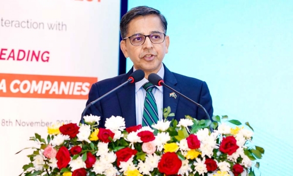 বাংলাদেশের জন্য ব্যাবসায়িক ভিসা ইস্যু কার্যক্রম পুনরায় শুরু করেছে ভারত    
