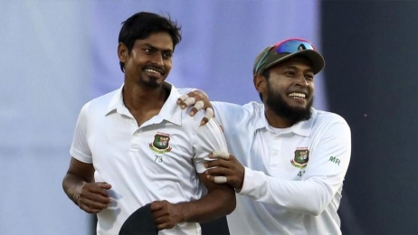 শততম ম্যাচে সেরা মুশফিক, সিরিজ সেরার মুকুট তাইজুলের