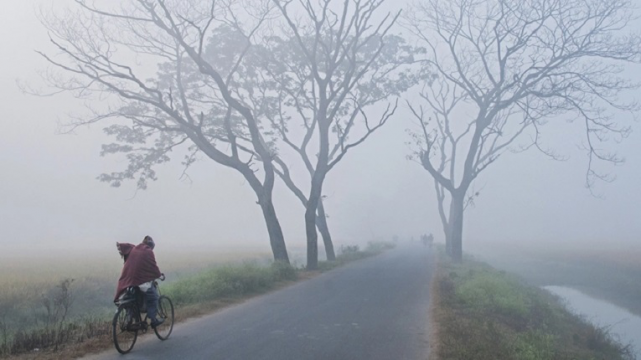 পঞ্চগড়ে আবারও হু-হু করে নামছে তাপমাত্রা, রাতে প্রচণ্ড শীতের কাঁপুনি 