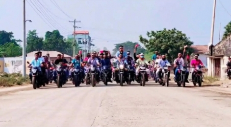১ হাজার বাইকের গর্জন: হিলিতে ধানের শীষের শক্তি প্রকাশ 