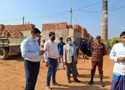 ভালুকায় অবৈধ ইটভাটা গুঁড়িয়ে দিল মোবাইল কোর্ট
