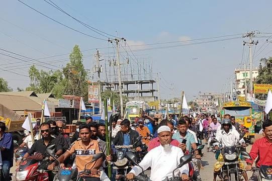 টাঙ্গাইলে বিএনপির প্রার্থী পরিবর্তনের দাবিতে বিক্ষোভ 