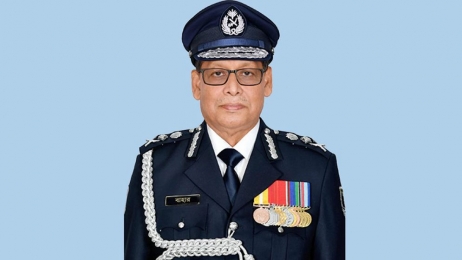 ২৪ ঘণ্টায় আইজিপির অপসারণ চেয়ে আইনি নোটিশ।