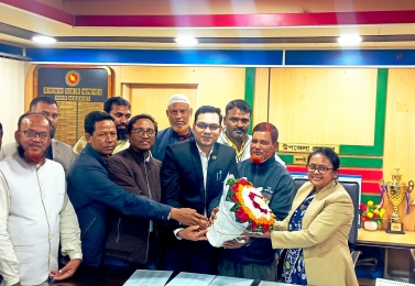 বিদায় লগ্নে সাংবাদিকদের সাথে স্মৃতিচারণ ও আলাপচারিতায় ইউএনও শামীমা আক্তার জাহান 
