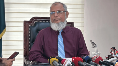 উপদেষ্টা পদে থেকে নির্বাচন করা নিয়ে যা জানাল ইসি  