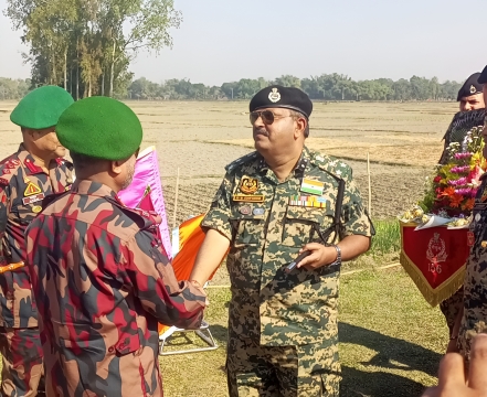 গুলির জবাব আলোচনায়: লালমনিরহাটে বিজিবি-বিএসএফ কমান্ডার পর্যায়ের বৈঠক