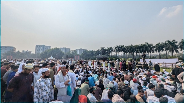 হাদির জানাজায় সংসদ এলাকায় হাজারো মানুষের ঢল 