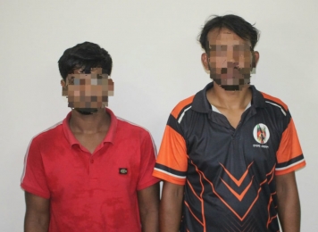 সিরাজগঞ্জে ১০ কেজি গাঁজাসহ তাড়াশে দুই মাদক কারবারি গ্রেফতার, পিকআপ জব্দ