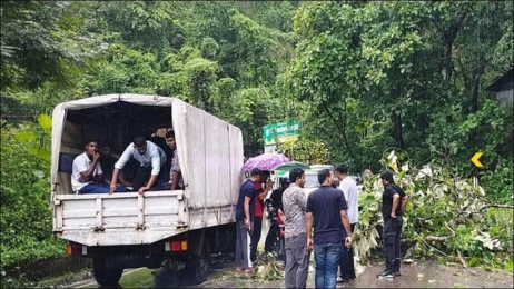 টানা বর্ষণে বান্দরবানের সব পর্যটনকেন্দ্র বন্ধ