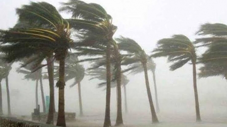 রাতের মধ্যে ঢাকাসহ ১৪ জেলায় ঘণ্টায় ৬০ কিমি বেগে ঝড়ের আশঙ্কা, সতর্কতার আহ্বান