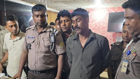 মতিঝিলে অভিযানে ‘শীর্ষ সন্ত্রাসী’ বাপ্পিসহ গ্রেফতার ৪