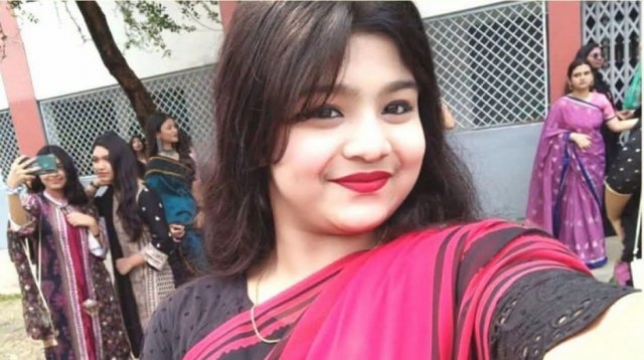 মেয়ের বস্তাবন্দি মরদেহ মোটরসাইকেলে নিয়ে শহর ঘুরলেন বাবা
