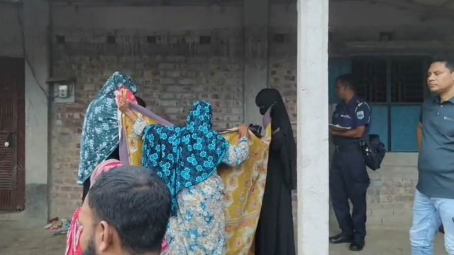 নাটোরে ৭ মাসের অন্তঃসত্ত্বা স্ত্রীকে কুপিয়ে হত্যা, স্বামী আটক